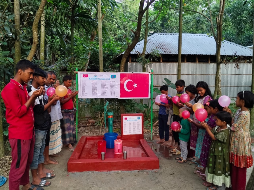 Hayriye Sezer’den Bangladeş’e 53. Hayat Kuyusu