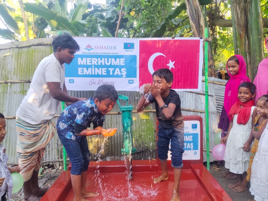 Merhume Emine Taş İçin Kalıcı Eser: Bangladeş’te Su Kuyusu Açılışı ve Dualar