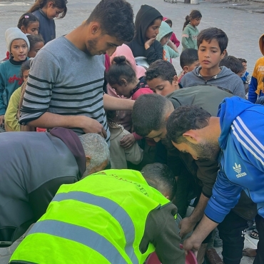 Mazlumun Sofrasında Biz de Varız | Gazze Yemek Dağıtımı 22