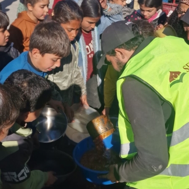 Berat Gecesi’nde Gazze’de İftar Sevinci | Kardeşlik Sofrası Kuruldu